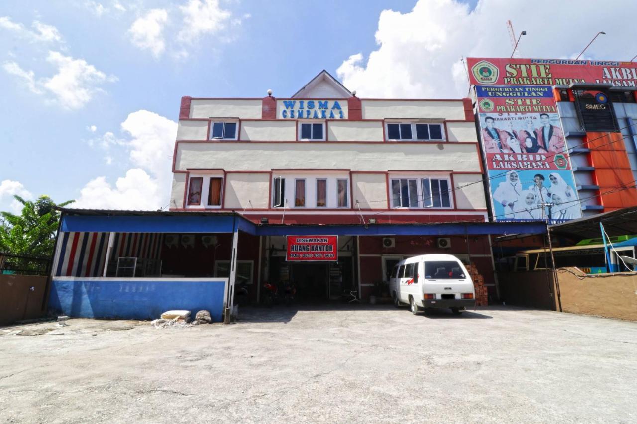 מלון Parit  Wisma Cempaka 2 Syariah מראה חיצוני תמונה