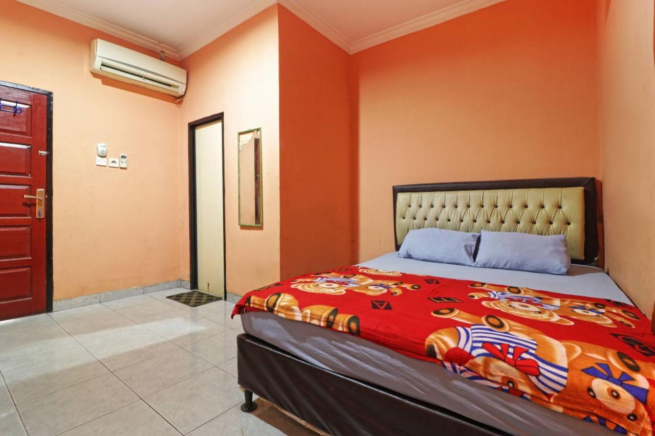 מלון Parit  Wisma Cempaka 2 Syariah מראה חיצוני תמונה