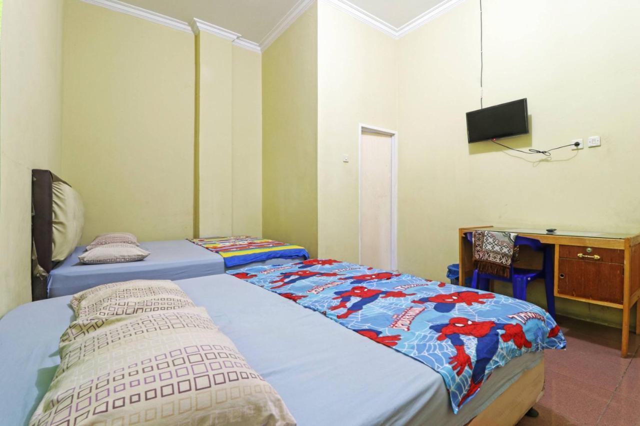 מלון Parit  Wisma Cempaka 2 Syariah מראה חיצוני תמונה